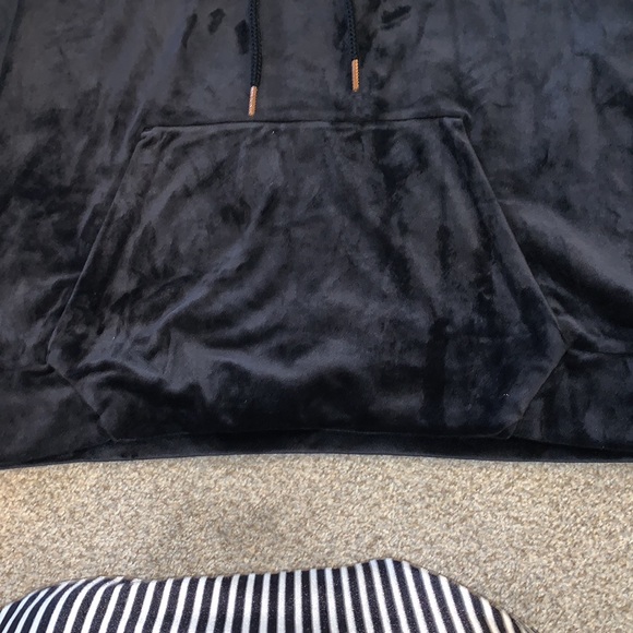 Green Tea Velvet Hoodie - Picture 2 of 5